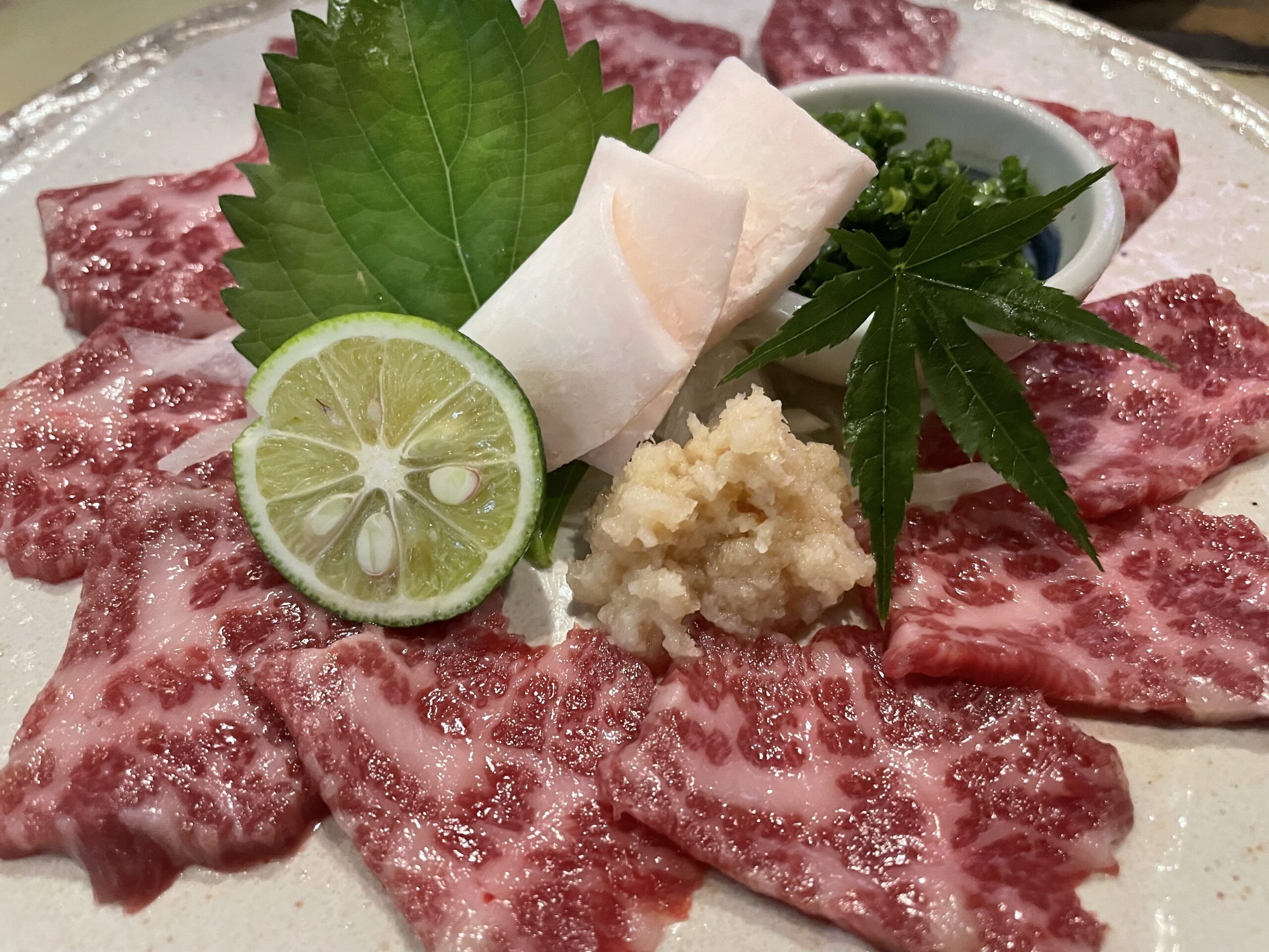 こんにちは😀　今日もよろしくお願いします。　☆特選馬刺し☆