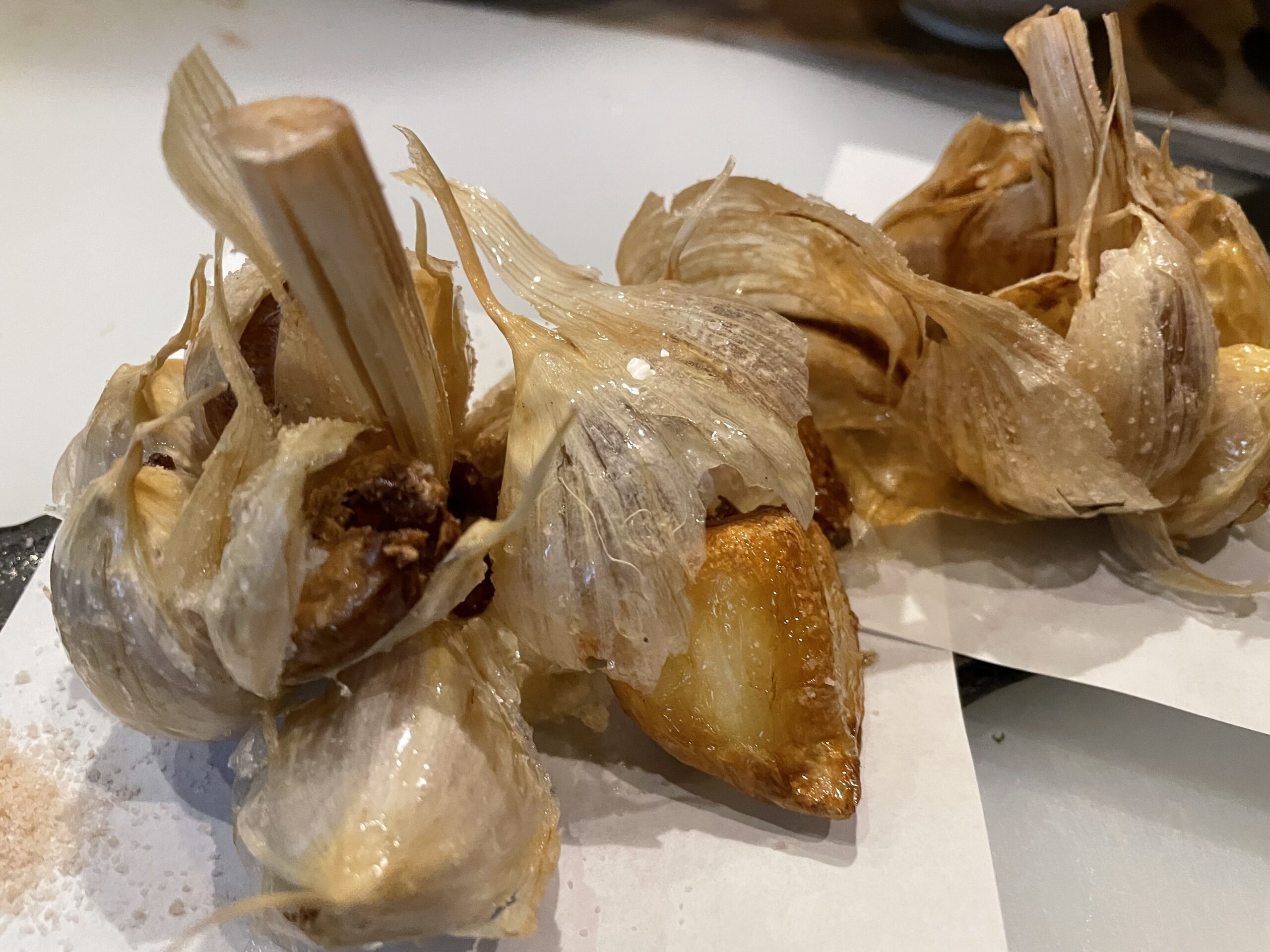 こんにちは😆　今日は青森　にんにく　丸揚げ。。